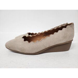 Comfortview Tan Scalloped Wedge Heels